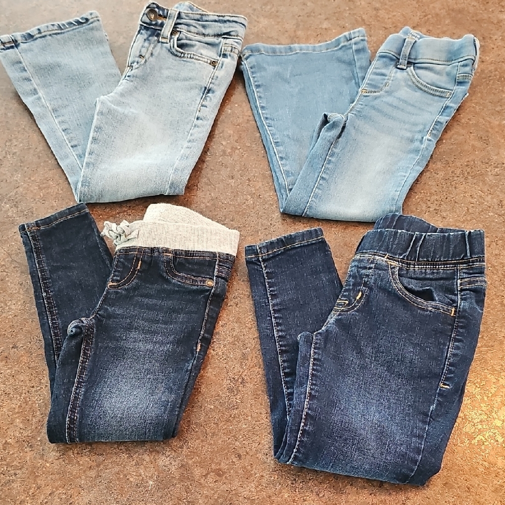 Toddler Size 4/5 Jeans In Excellent Condition. 4 Pairs